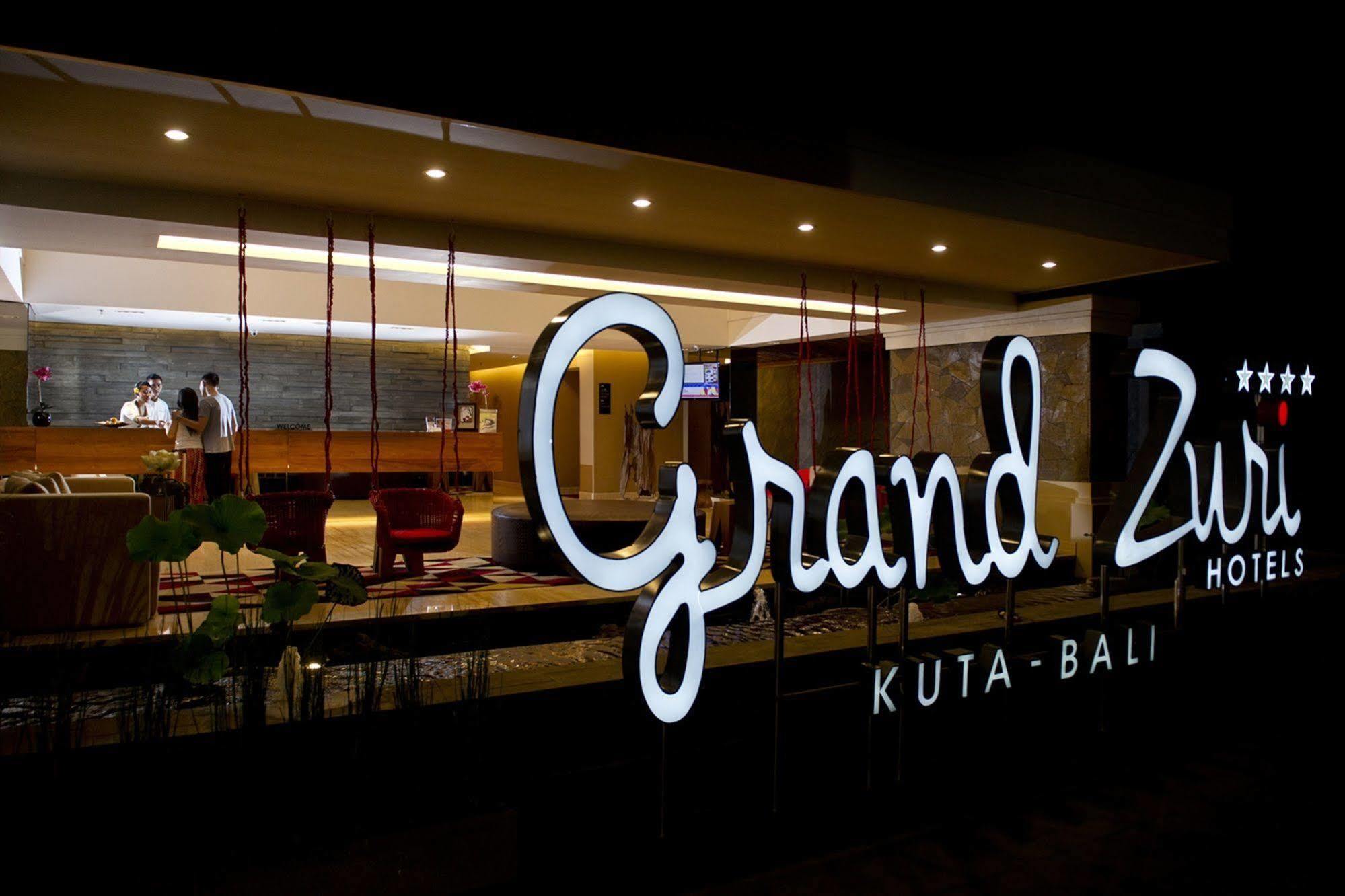 巴厘库塔格兰德祖丽酒店 庫塔 外观 照片